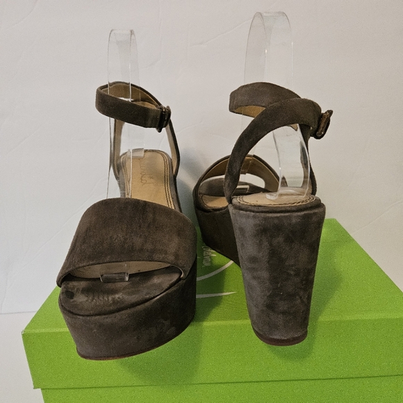 Splendid Sage/Army green suede platform wedge Sandals w/ankle strap.  Size 7.5 - Picture 7 of 15